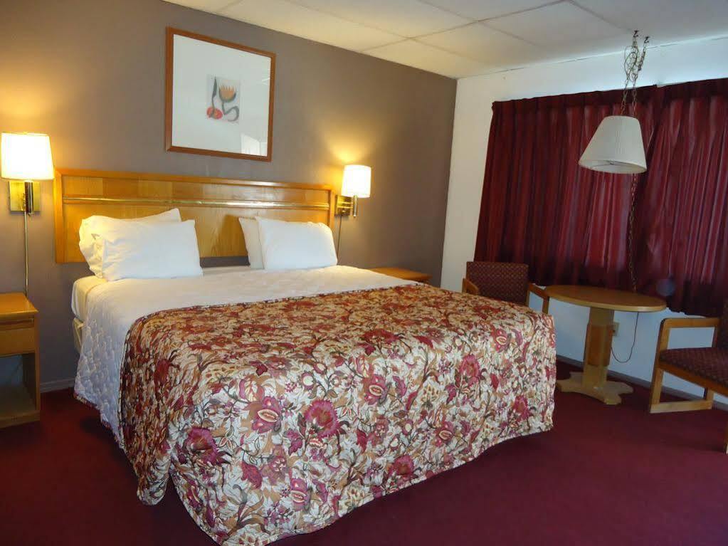 نيدلز River Valley Inn المظهر الخارجي الصورة